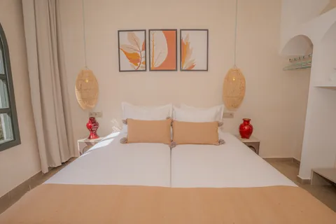 Twin or double room – 7/10
